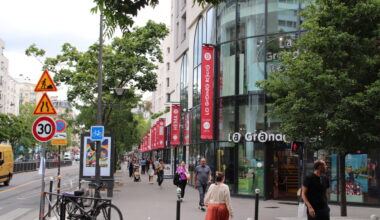 les centres commerciaux sont-ils ouverts à Paris ?