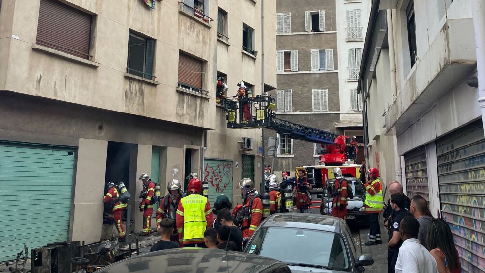 Un incendie se déclenche dans un garage à la Belle de mai à Marseille, 3 personnes évacuées