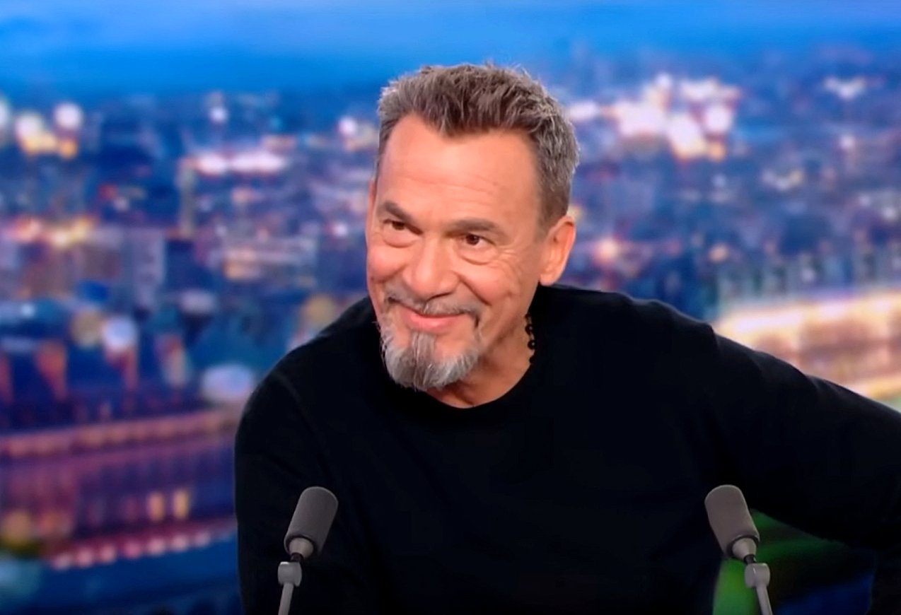 Florent Pagny et Carla Bruni : des bruits de couloir circulent, le chanteur intervient