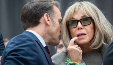 Emmanuel et Brigitte Macron : ils retrouvent Charlene et Albert de Monaco mais leurs jumeaux leur volent la vedette