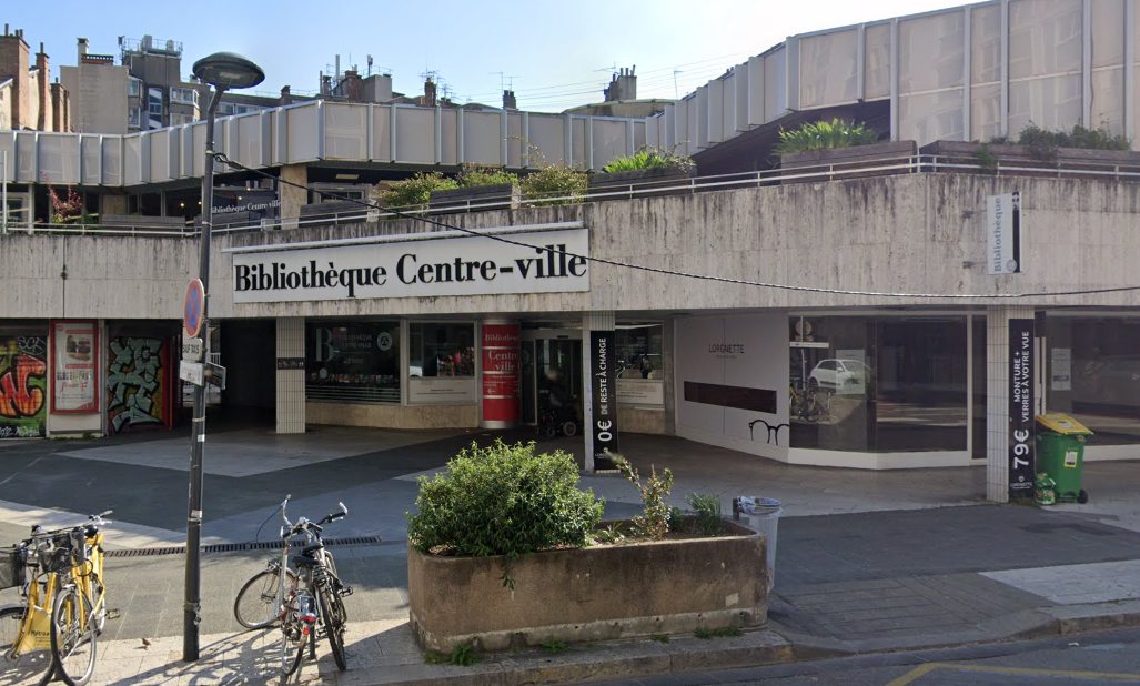 Grenoble. Ils veulent garder "quoi qu'il en coûte" leur bibliothèque, menacée de fermeture