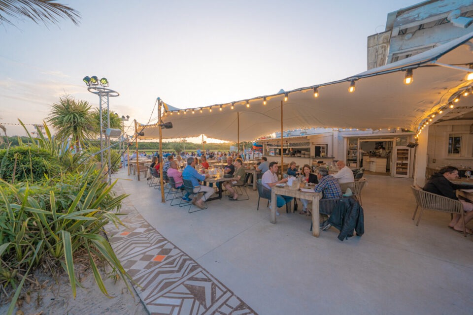 Côté resto, il est possible de manger les viandes grillées, signées Barbaque.