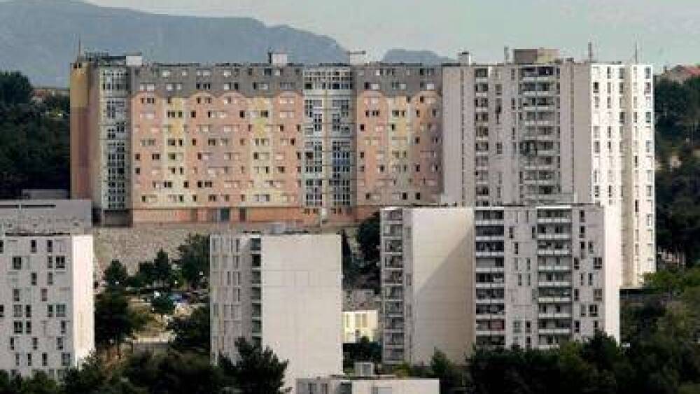 Jusqu'à 6 ans de prison pour des trafiquants de drogue de la cité La Savine à Marseille