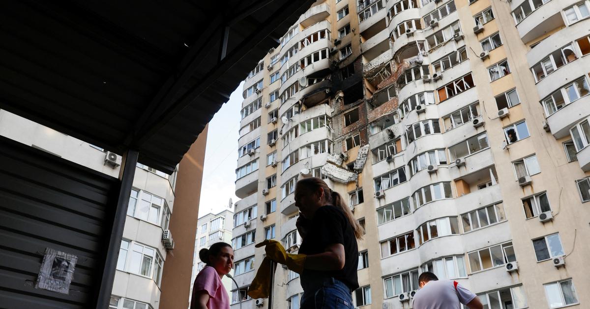 au moins quatre morts dans des frappes russes sur Kiev