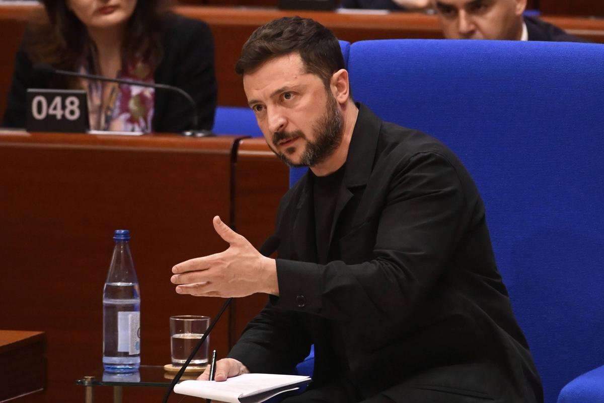 Zelensky engage le retrait de son pays de la convention sur l’interdiction des mines antipersonnel