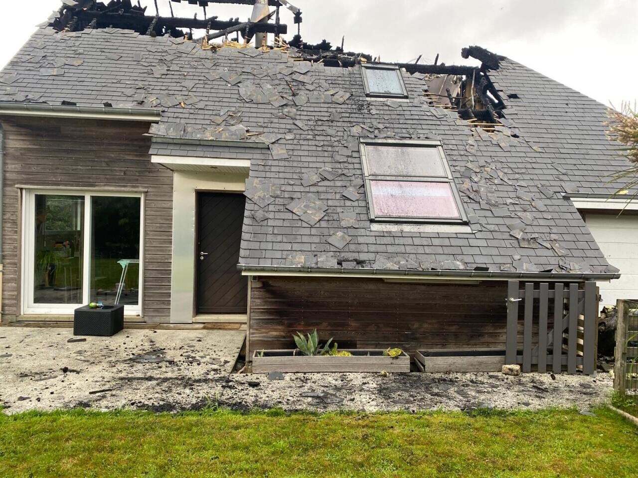 « Les voisins ont vu une boule de feu »