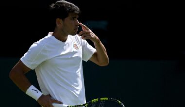 EN DIRECT - Wimbledon : Royer qualifié après l’abandon de Tsitsipas, Alcaraz a breaké dans le 2e set