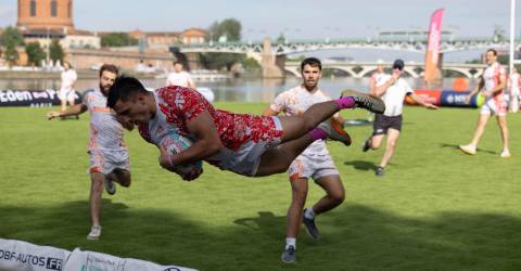 Le rugby se joue aussi... sur l’eau !