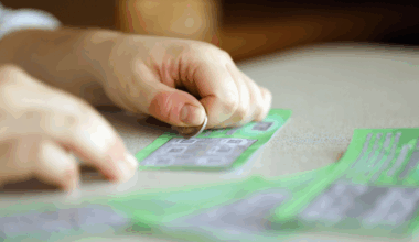 pour quelques jeux à gratter volés, elle provoque une série d’accidents