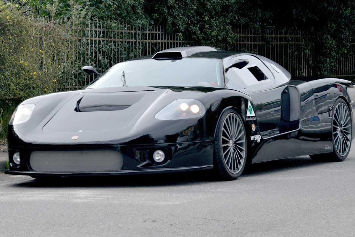 Carlo Chiti Stradale 90 : un moteur V8 hybride Alfa Romeo et un look de Maserati MC12 !