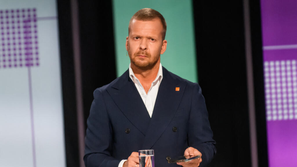 La Lettonie engage des poursuites contre le député Aleksejs Roslikovs pour avoir parlé russe