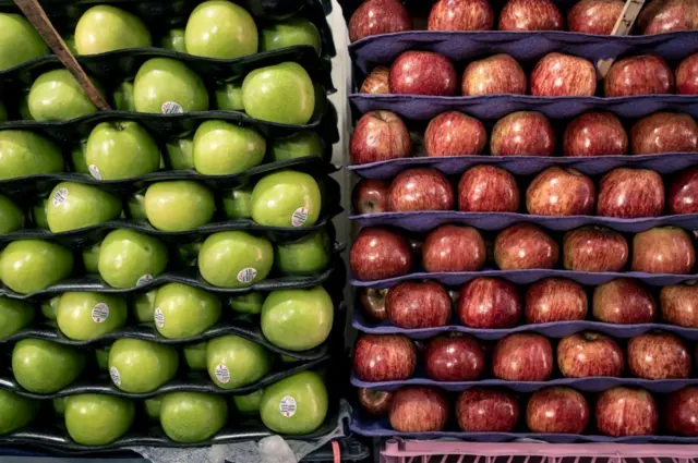 Des pommes dans une épicerie à Mexico, au Mexique.
