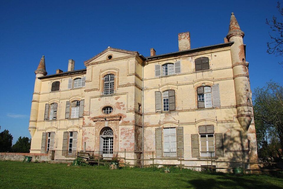 La vente aux enchère aura lieu à partir de 21 h au château Bonrepos-Riquet.