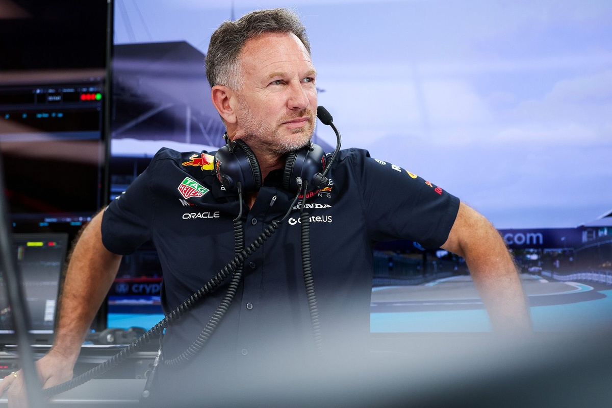 Horner espère que Barcelone restera une "leçon" pour Verstappen