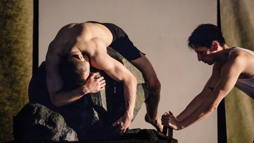 "Chroniques", une danse du chaos à voir La Criée à Marseille