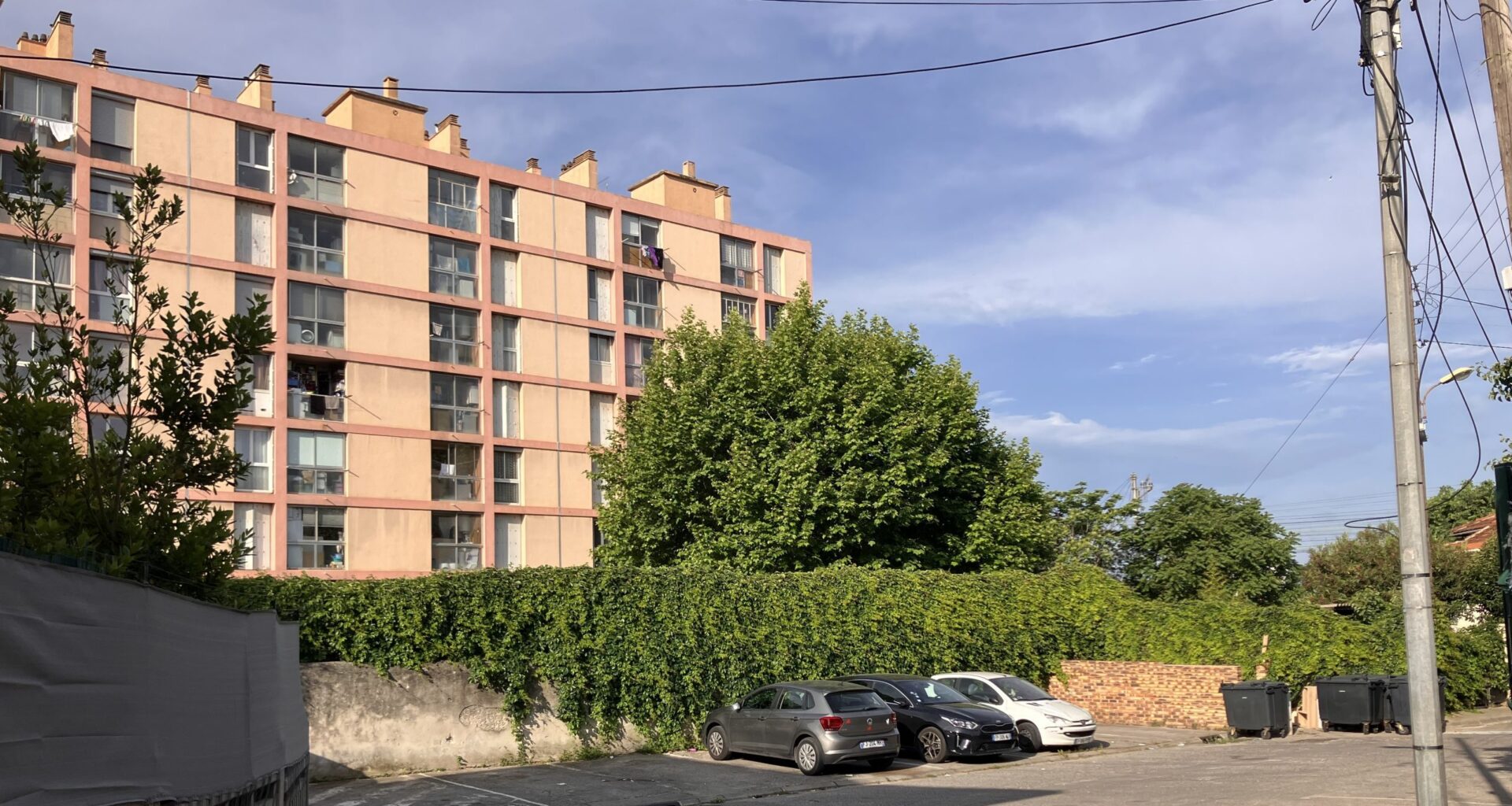 La cité des Chutes-Lavie s'emmure et entrave la vie des habitants alentours