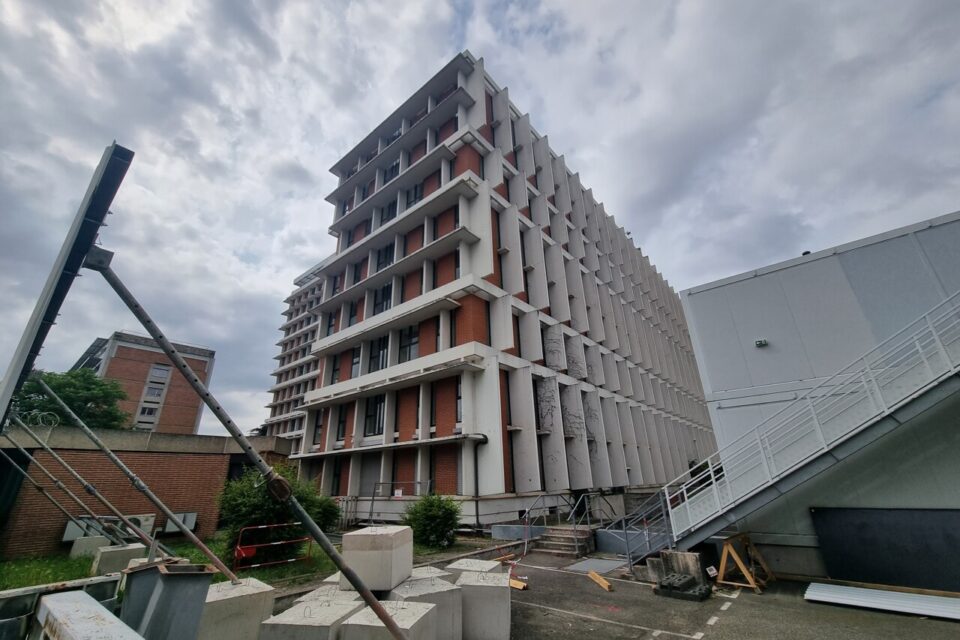 Les travaux doivent s'achever en 2029. L'ex-cité administrative est actuellement vide.