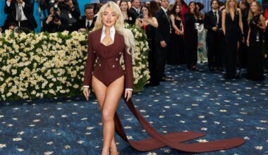 Pourquoi la nouvelle pochette d’album de la popstar Sabrina Carpenter fait-elle débat ?