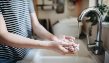 Elle meurt d'une infection par une amibe mangeuse de cerveau après s'être lavé le nez avec de l'eau du robinet