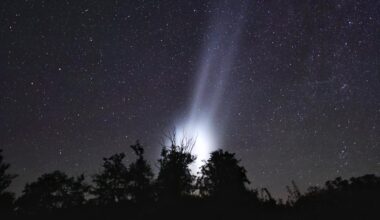 « C’est quoi ce délire dans le ciel » : l’astrophotographe charentais explique un drôle de phénomène lumineux observé dans la nuit