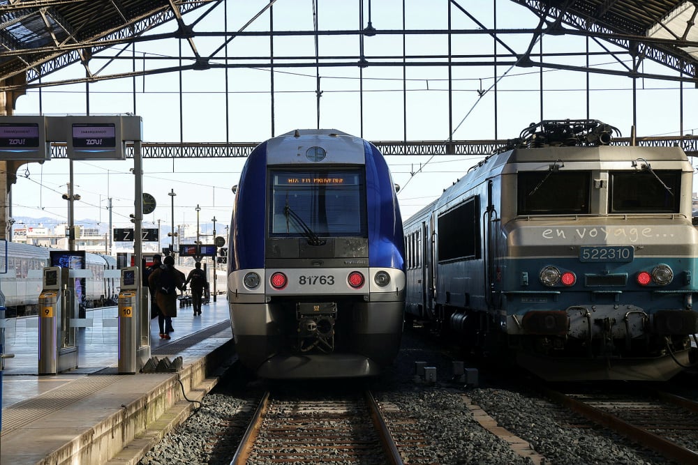 la présence de personnes sur les rails perturbe la circulation en gare Saint-Charles