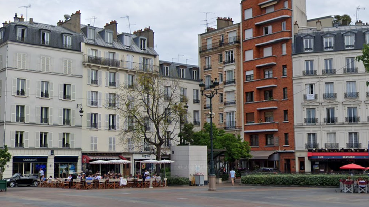 Le rabbin Elie Lemmel a été agressé à Neuilly-sur-Seine alors qu’il se trouvait à un café de la place du marché (ici en mai 2018).