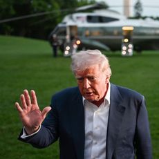 Donald Trump de retour à la Maison Blanche après un week-end dans son golf de Mar-a-Lago le 4 mai 2025.