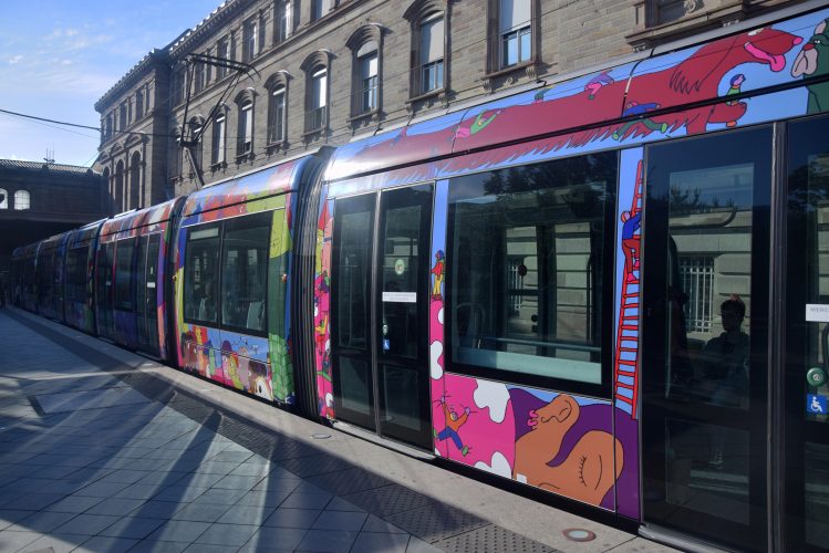 Tram Emilie Clarke 4 CTS
