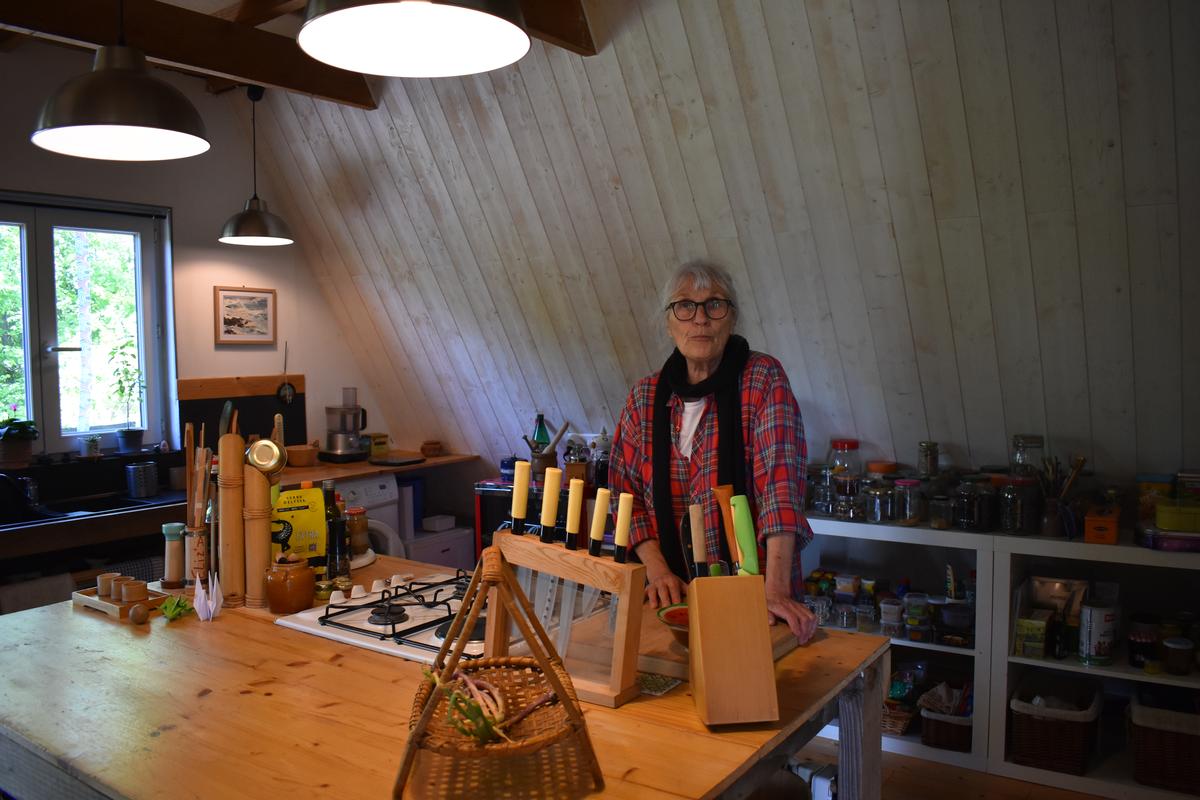 « Je suis née féministe », affirme Élizabeth Faure.