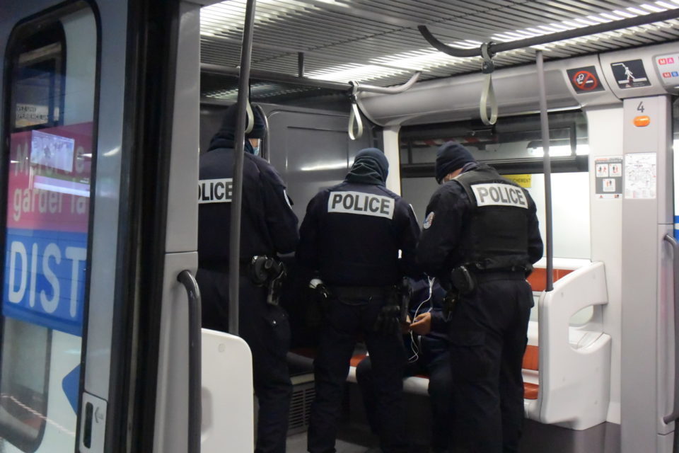 La police procédera aussi à des contrôles de respect du couvre-feu dans le métro lyonnais. 