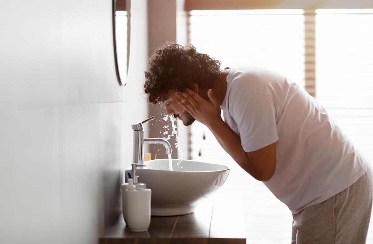 Un homme de 38 ans "en bonne santé" révèle le seul signe de son cancer qu'il a remarqué dans la salle de bain