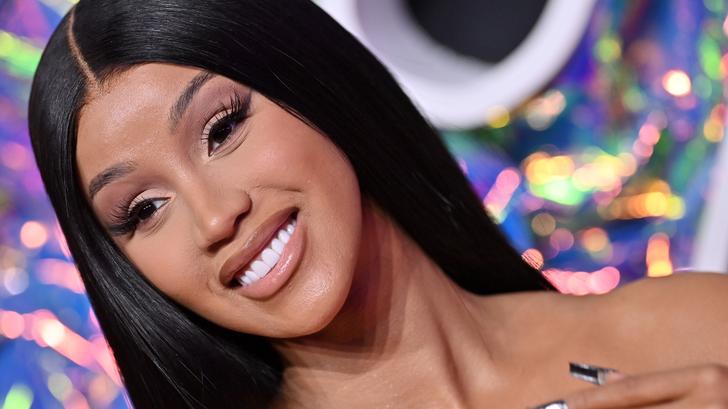 Cardi B voulait visiter Versailles, son copain a vu grand et lui a loué un « vrai putain de château » en France. (image d’illustration)
