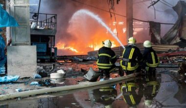 L’heure de la vengeance de la Russie a sonné et les drones clandestins de Kiev se faufilent encore