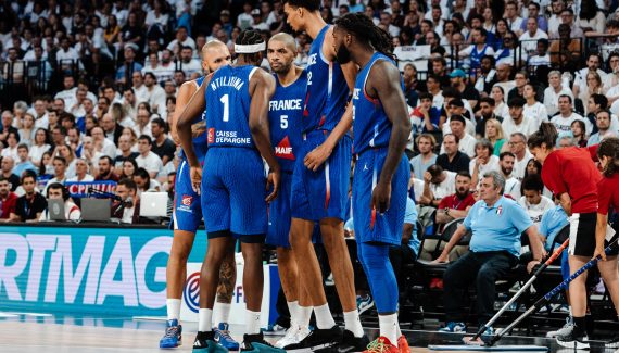Reportage | Puissance 4, au cœur de la préparation des Équipes de France • Basket USA