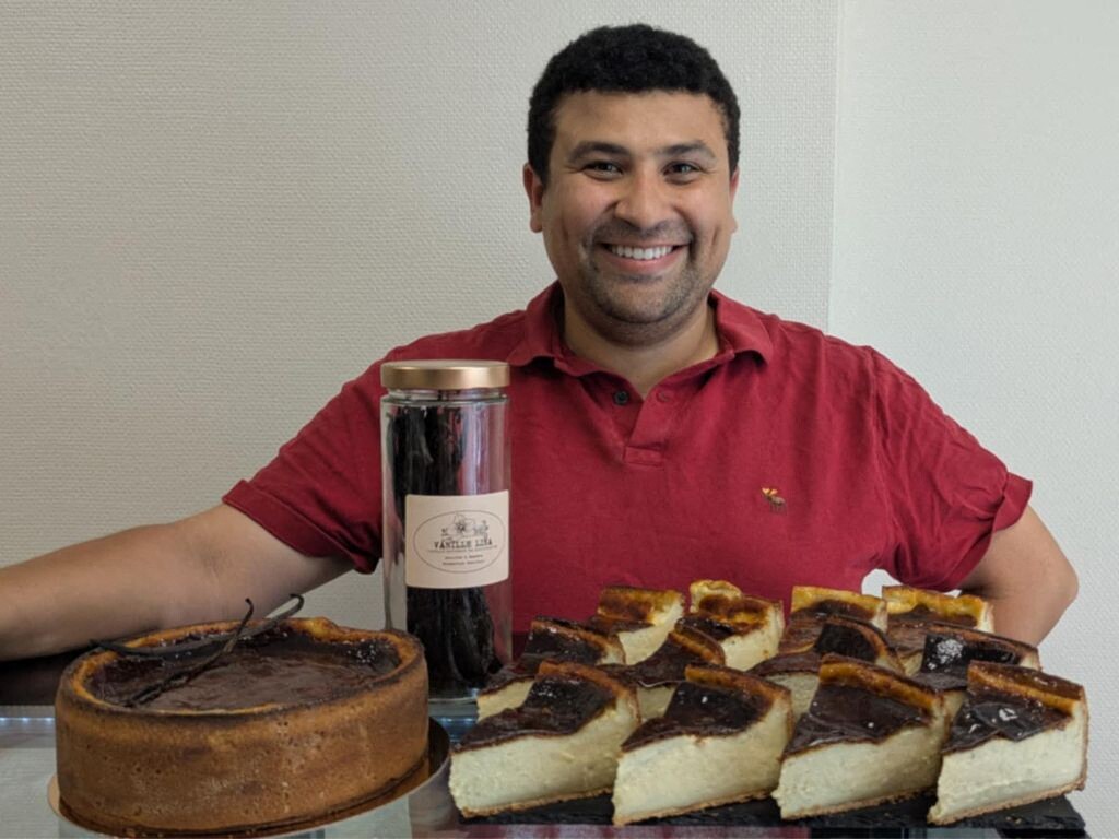 Fournisseur de restaurants étoilés, il a ouvert sa patisserie dédiée à la vanille à Bordeaux