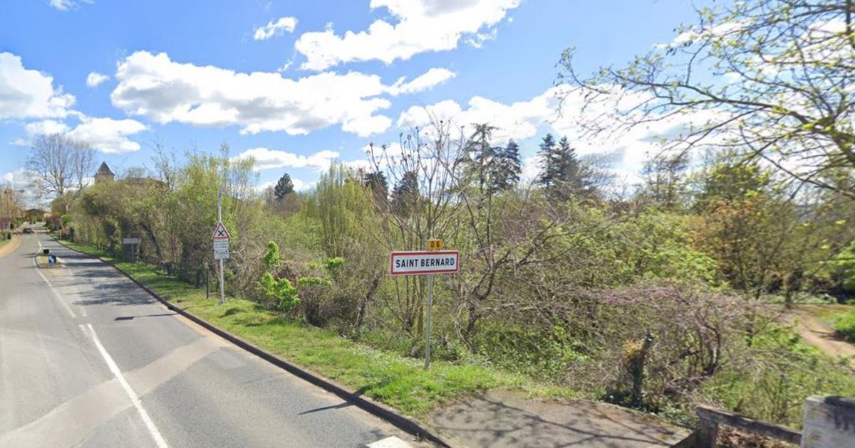 un maire de l’Ain veut retirer de sa commune les panneaux de la région et attaque Laurent Wauquiez