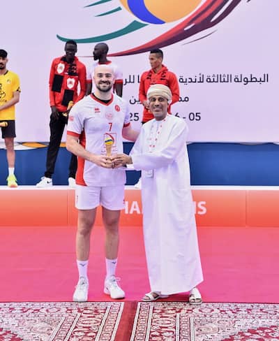 Triple olympien, l'attaquant-réceptionneur Nicholas Hoag a évolué au Qatar cette saison.