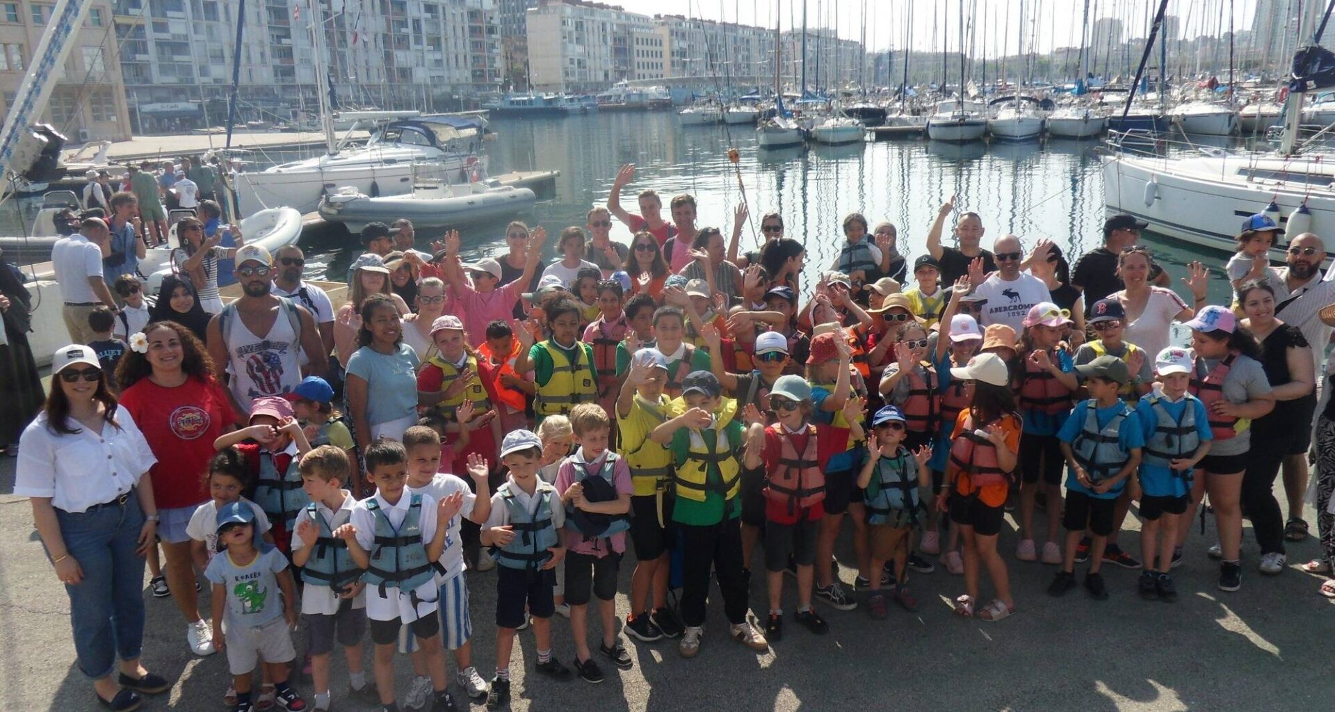 Les enfants des quartiers prioritaires ont participé à une régate solidaire dans la baie toulonnaise