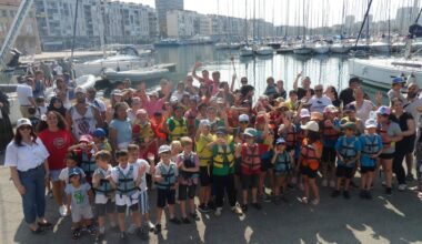Les enfants des quartiers prioritaires ont participé à une régate solidaire dans la baie toulonnaise