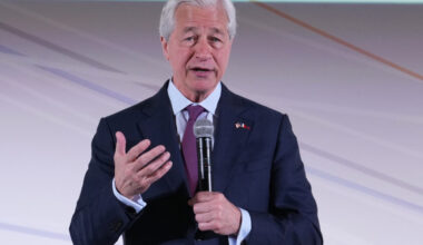 "Un gros problème" : la politique de Donald Trump met le marché de la dette américain en danger, estime l'influent patron de JPMorgan - 02/06/2025 à 10:01