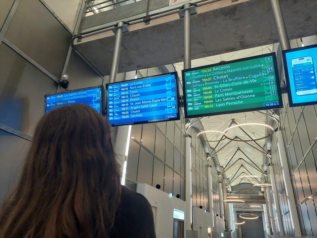 Une personne heurtée par un train, le trafic fortement perturbé entre Nantes et Angers