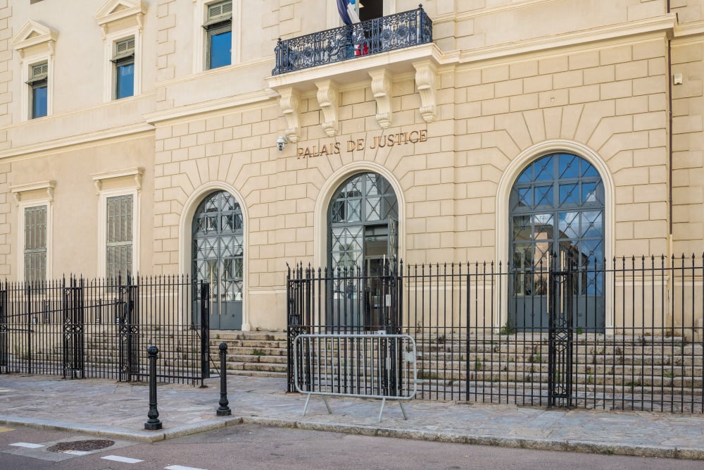 Drogue, arme prohibée, liquidités :  un quinquagénaire condamné à 3 ans de prison ferme par le tribunal correctionnel d'Ajaccio