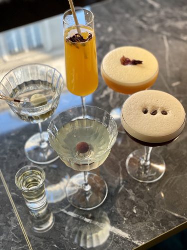 Bar à vins et à cocktails Léobar