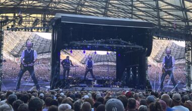 Bruce Springsteen enfin sur scène au Vélodrome : des fans venus de toute la France impatients de le retrouver