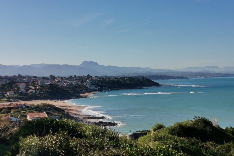Les plages de Bidart depuis la Chapelle de la madeleine.