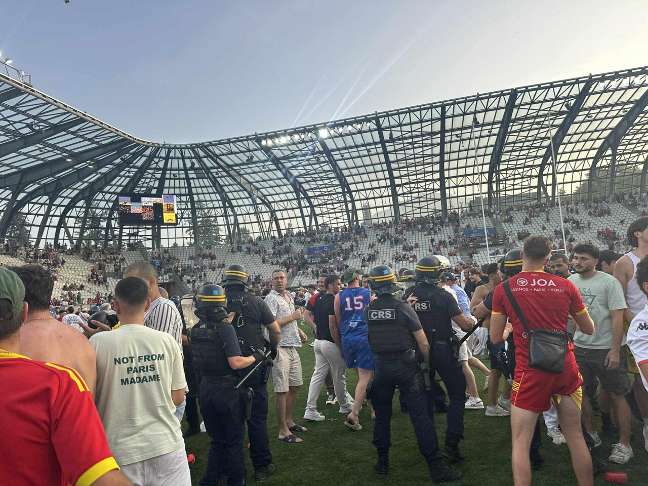 Bagarre entre supporters à la fin de Grenoble