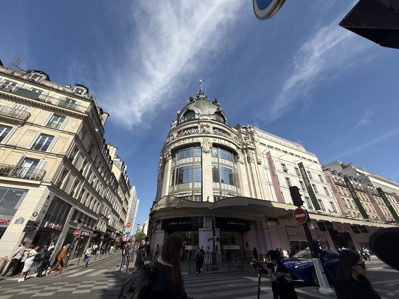 Paris. Salle de sport, marché alimentaire... À quoi pourrait ressembler "le nouveau BHV Marais"