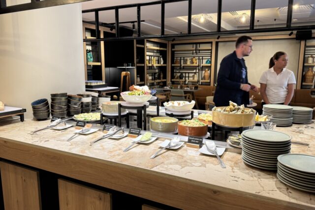 Le restaurant-buffet de l’hôtel, ouvert aux clients mais aussi aux toulousains  (© Léa Afonso / Actu Toulouse )