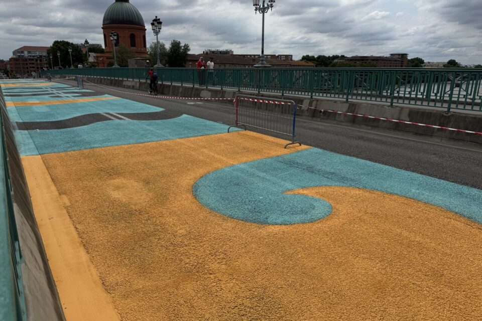Des couleurs vives aux symboles importants 