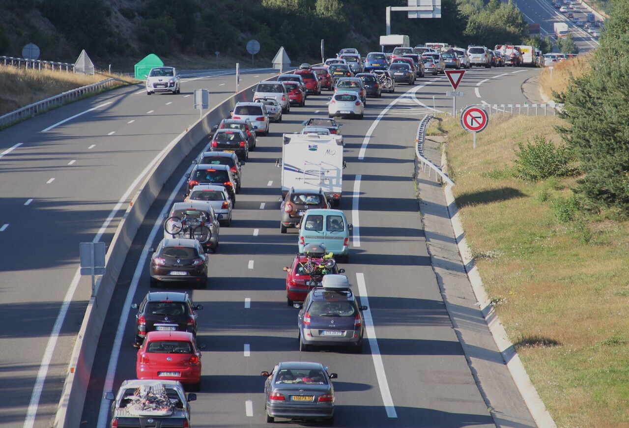 plus de 400 kilomètres de bouchons sur les routes de Paris et d'Île-de-France